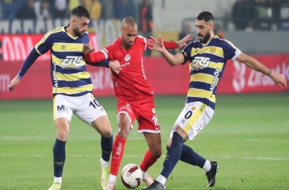 Antalyaspor, Ankaragücü deplasmanında 3 puanı 4 golle aldı