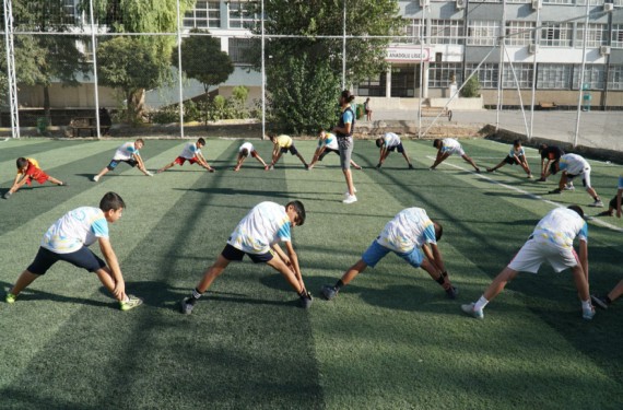 Canpolat: 21 adet halı sahayı gençlerimizin hizmetine sunduk