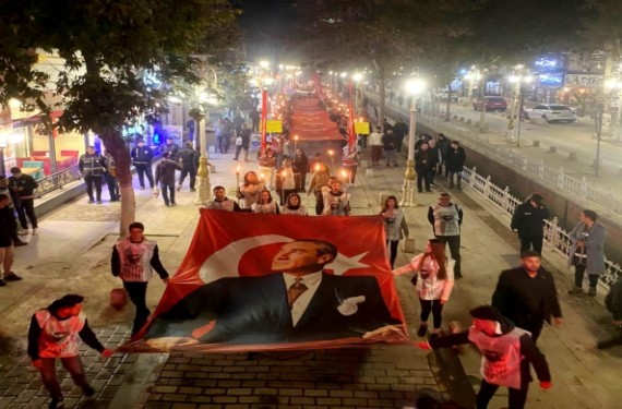 Malatya’da Ata’ya saygı yürüyüşü