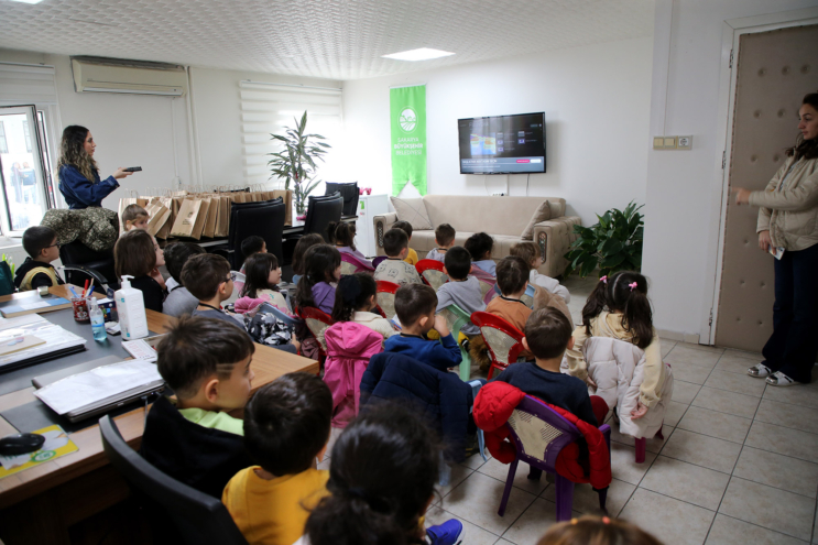 Miniklere ‘beyaz ve sağlıklı dişler’ bilinci aşılandı