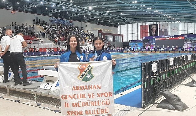 Ardahanlı sporcular Samsun’da madalyaya yüzdüler