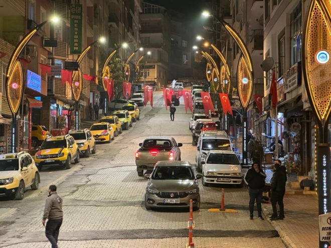 Aybastı’da cadde ve sokaklar ışıl ışıl oldu