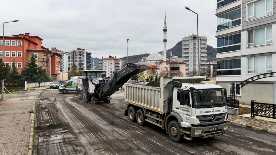 Giresun Belediyesi Asfalt Çalışmalarına Devam Ediyor