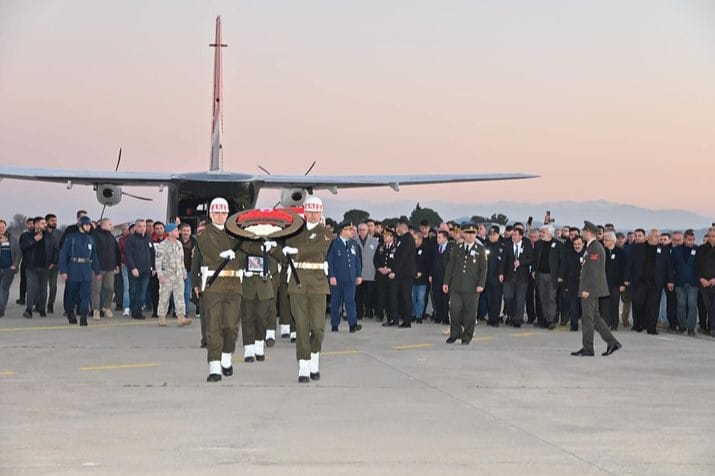 Manisa Şehidini Son Yolculuğuna Uğurladı