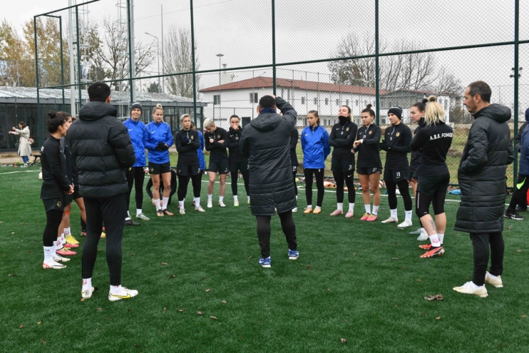 Şampiyon fomgetli futbolculardan başkentli taraftara çağrı