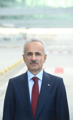 Uraloğlu: sürücülerimizin yoğun sis ve olumsuz hava koşullarında dikkatli olmasını rica ediyoruz