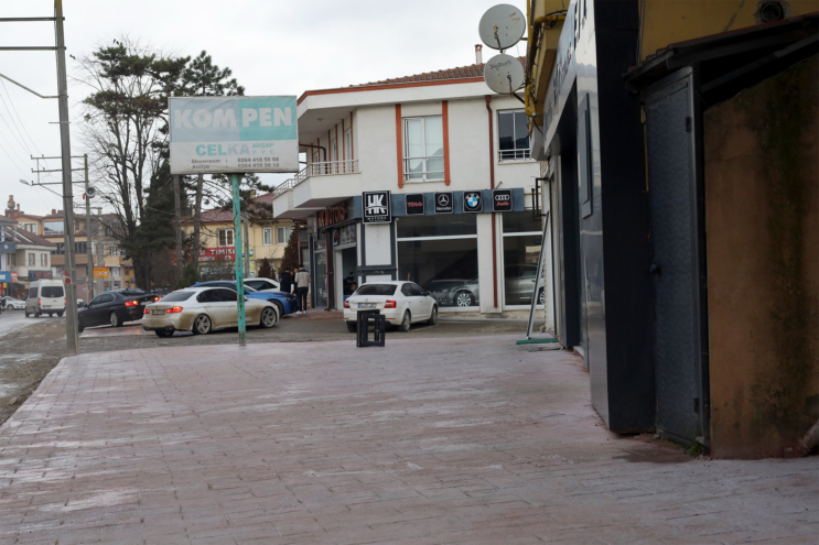 Akyazı Ada Caddesi Büyükşehir’le yeni bir yüze kavuşuyor