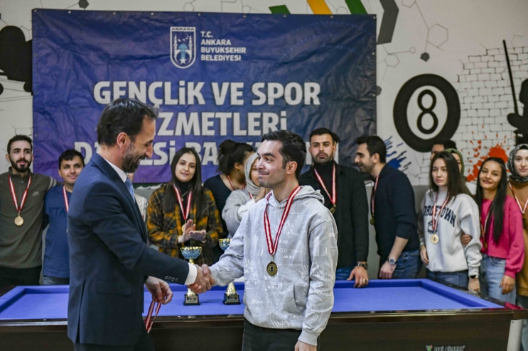 Ankara Büyükşehir Belediyesinden üniversite öğrencileri için bowling turnuvası