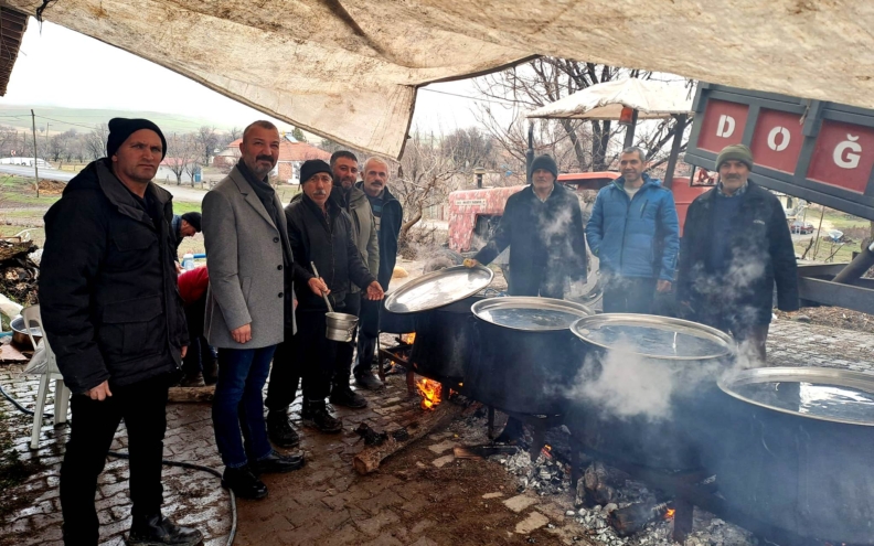 Arguvan Karahöyük ve Ektir mahallelerinde Abdal Musa Birlik lokması