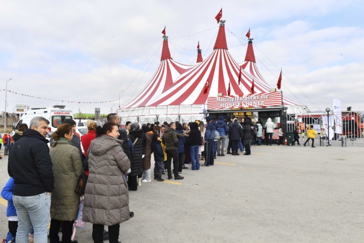 BAKAP’ta açılan Mucizeler Sirki’ne başkentlilerden yoğun ilgi