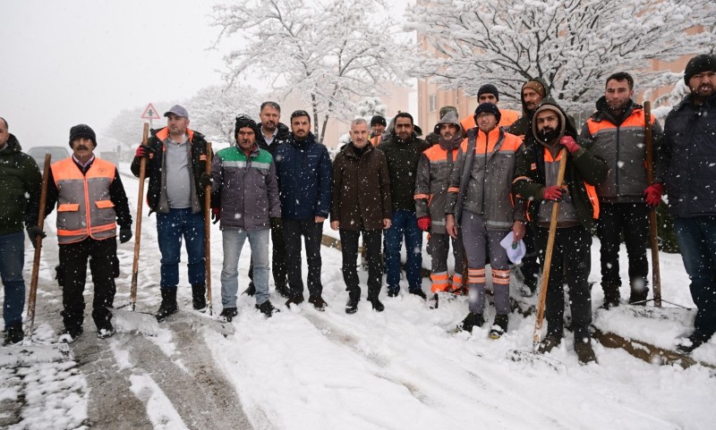 Başkan Çınar“ tüm ekiplerimizle sahadayız”