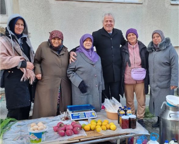 Başkan Güney Üretici Pazarına Gitti