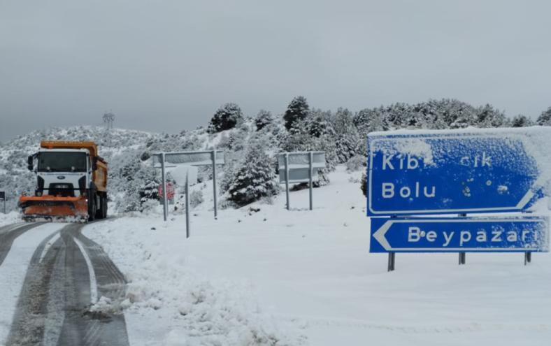 Beypazarı’nda Kar yağışı sürüyor