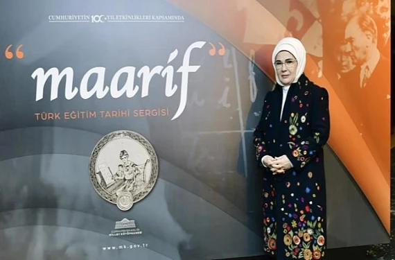 Emine Erdoğan, “Maarif: Türk Eğitim Tarihi Sergisi”ni gezdi