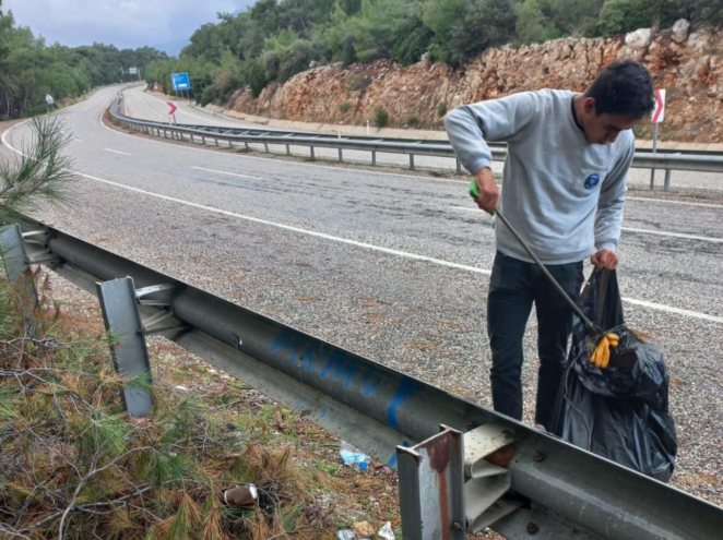 Kemer’de temizlik çalışmaları