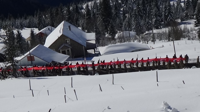 Sarıkamış Şehitleri için Sis Dağı’na yürüdüler