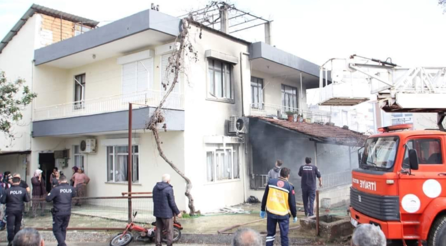 Serik’te klima alev aldı, yangın çıktı