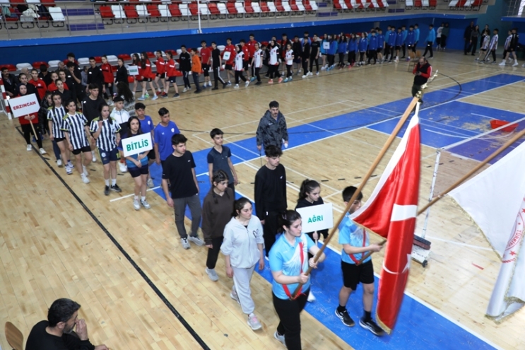 Ağrı GSİM “Badminton Grup Müsabakalarına” ev sahipliği yapıyor 