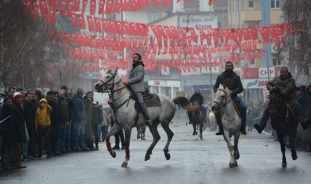 Ardahan, kurtuluşunun 103’üncü yıl dönümünü coşkuyla kutluyor