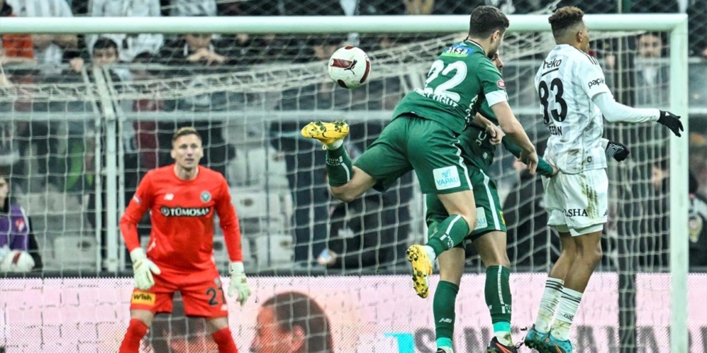 Beşiktaş – Konyaspor maçının ilk 11’leri belli oldu