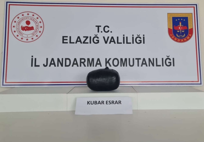 Elazığ’da 1 buçuk kilo uyuşturucu ele geçirildi