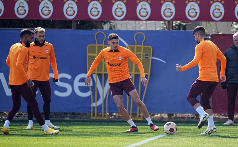 Galatasaray’ın Sparta Prag maçı kamp kadrosu açıklandı