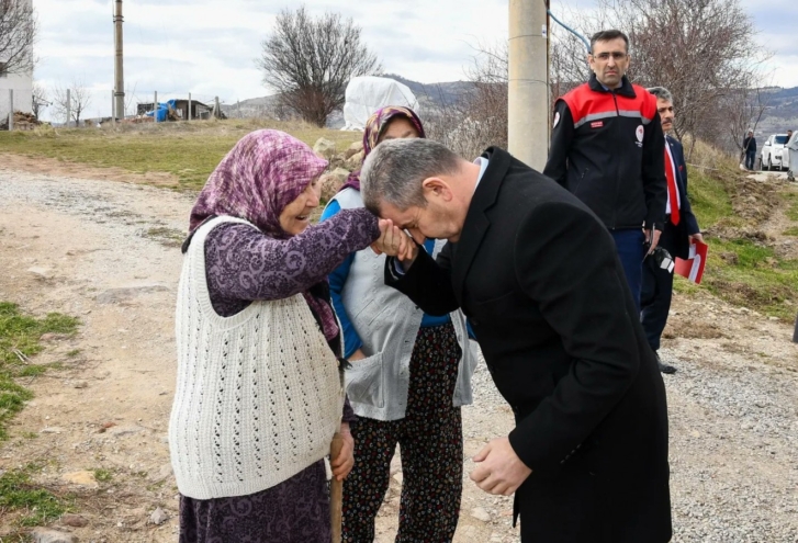 Hayır dualarına talip oldu