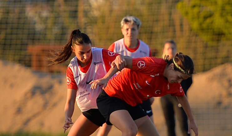 Kadın A Milli Futbol Takımı, Uluslar B Ligi hazırlıklarına devam ediyor