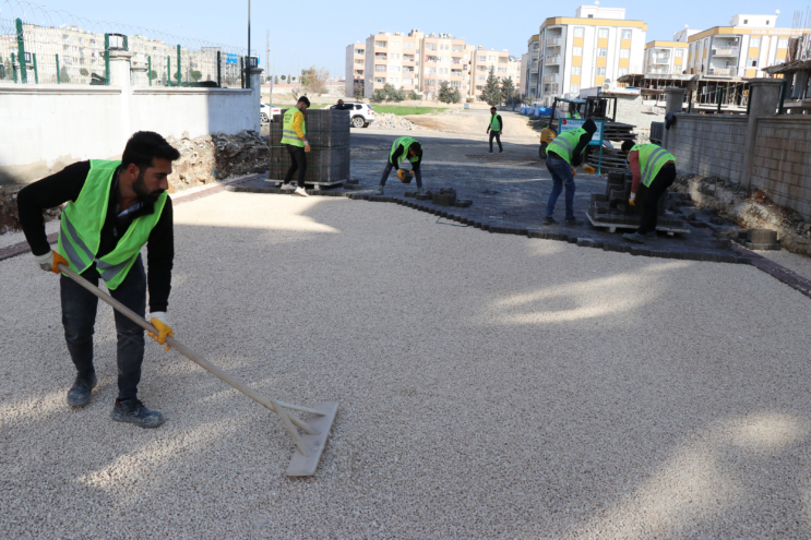 Mahalle muhtarı, Başkan Canbolat’a teşekkür etti