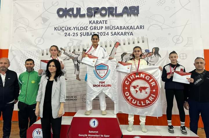 Okul Sporlarında Akyazıya 2 Madalya