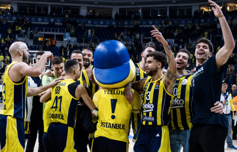 Fenerbahçe Beko bir gecede iki rekor kırdı