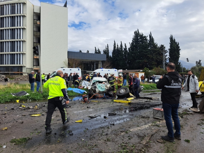 Hatay’da katliam gibi kaza: 6 ölü 1 yaralı