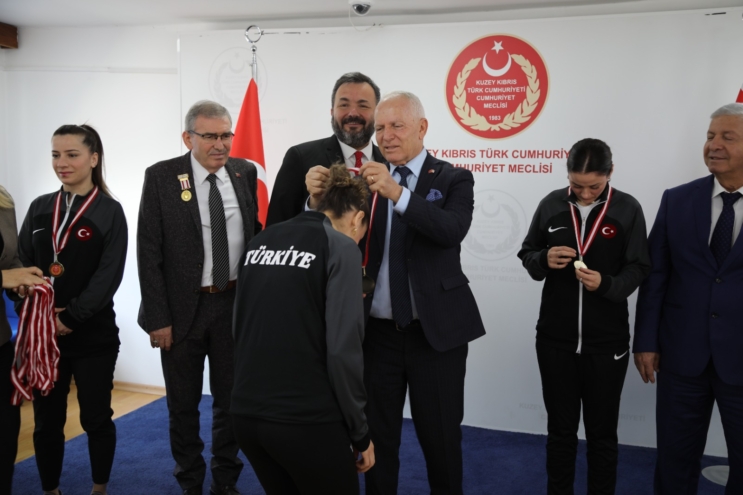 KKTC Meclis Başkanı Töre, Türkiye Karate Federasyonu heyetini kabul etti