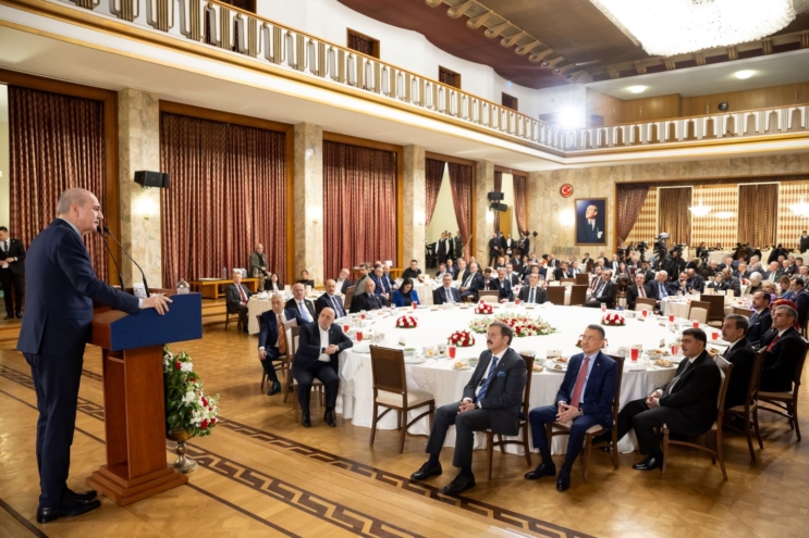 TBMM Başkanı Kurtulmuş, sivil toplum kuruluşlarının temsilcileriyle bir araya geldi