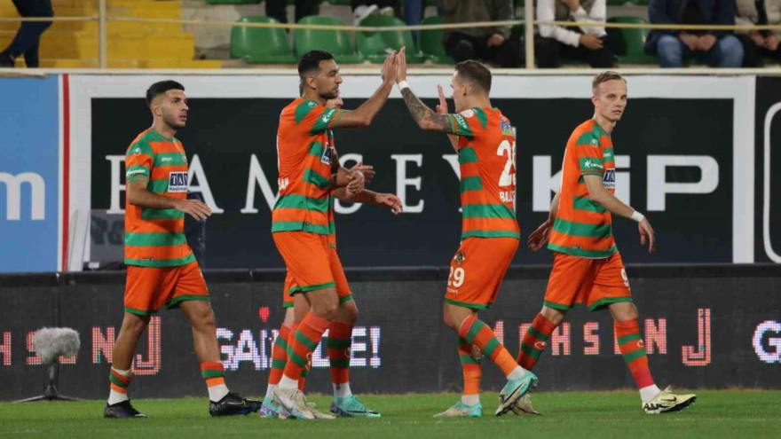 Trendyol Süper Lig: Alanyaspor: 2 – Trabzonspor: 0 (İlk yarı) – Vitrin Haber