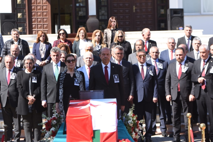 Tuncer Arifoğlu için KKTC Meclis’inde tören düzenlendi