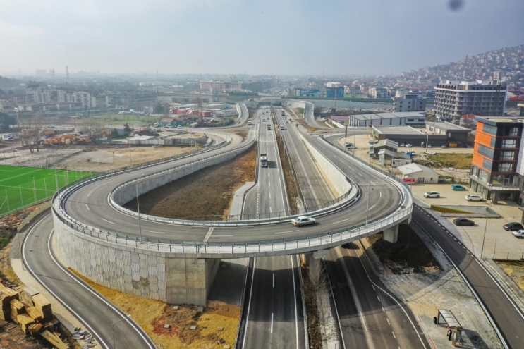 Yeşilova-Solaklar Kavşağı trafiğe açıldı