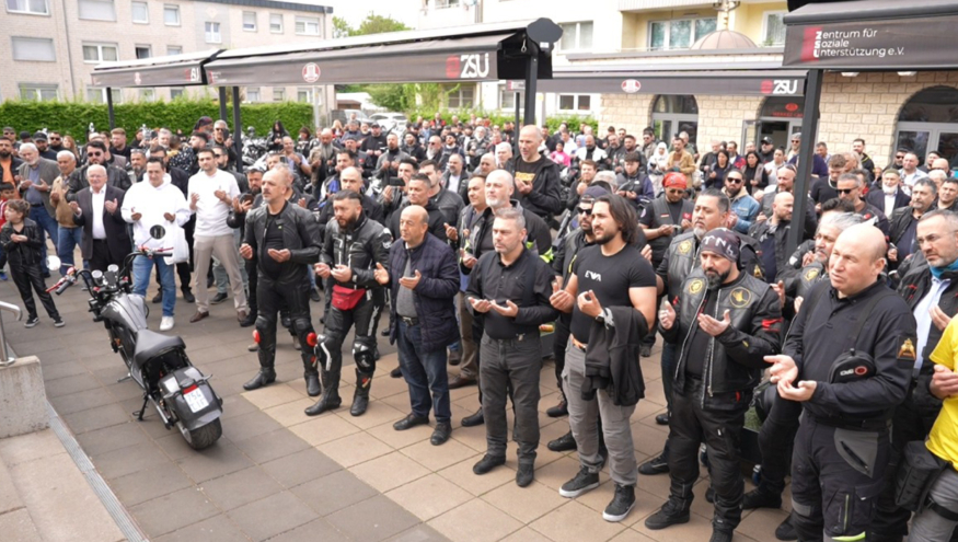 Almanya’da Motosiklet tutkunları DİTİB Camii’nde sezon açtı