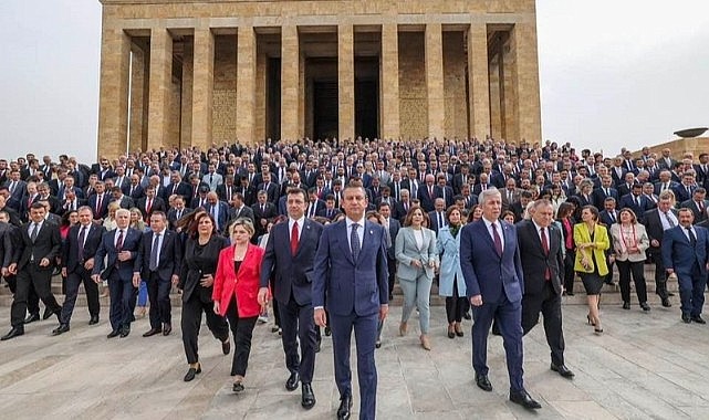 CHP Anıtkabir ziyaretinde