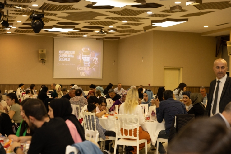 Ekşioğlu Vakfı iftarda buluşturdu