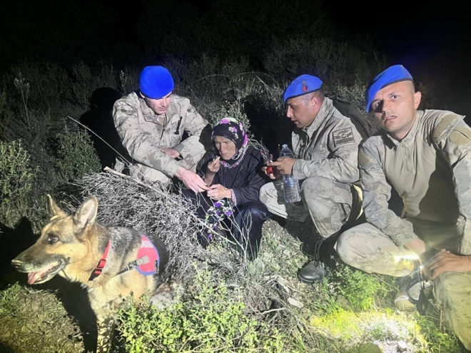 Kaybolan 65 Yaşındaki Alzheimer Hastası Yaşlı Kadını Jandarma Buldu