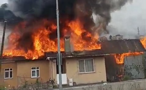 Rize merkeze bağlı dağsu mahallesinde korkutan yangın