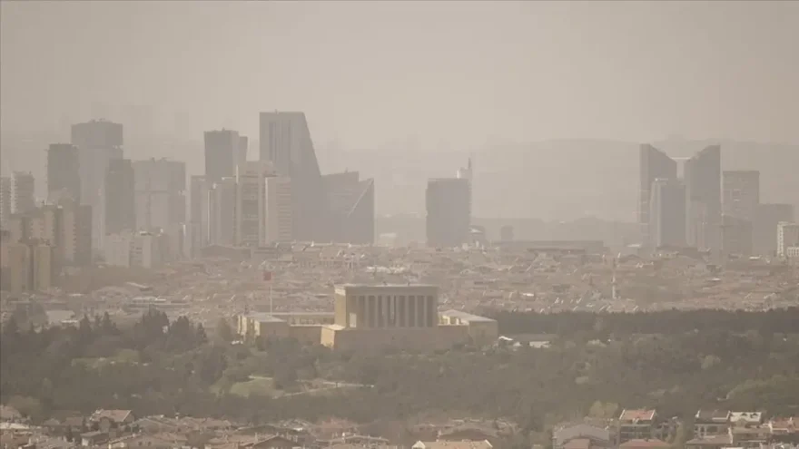 Türkiye hafta sonuna kadar çöl tozunun etkisinde kalacak