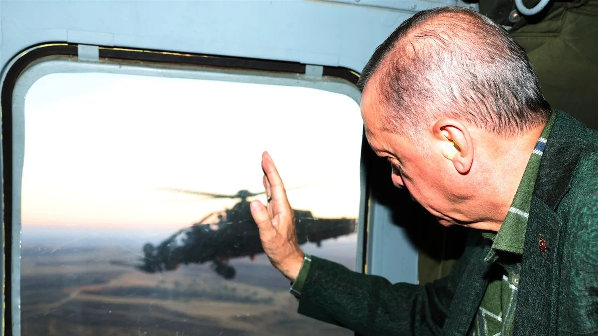 Cumhurbaşkanı Erdoğan: "Terörle Mücadeledeki Azmimizi Hiçbir Güç Kıramaz"