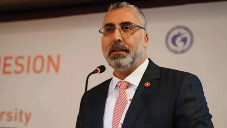 Bakan Işıkhan’dan asgari ücret açıklaması: Herkesin mutabık kalmasını ümit ediyoruz