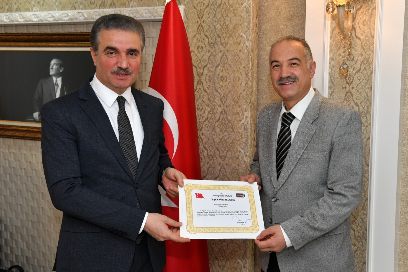 20 yıldır valilerin makam şoförüydü